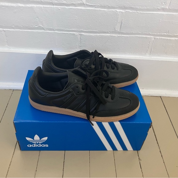 Adidas Originals Black Samba OG Sneakers - Picture 2 of 7